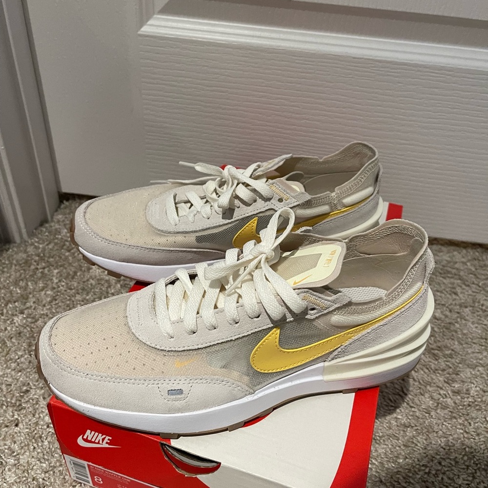 Nike Waffle One - Picture 3 of 9